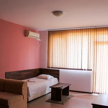 Sunny House Family Complex Lejlighedshotel 3*