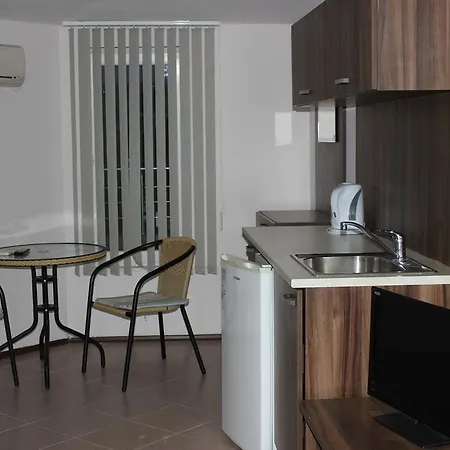Sunny House Family Complex *