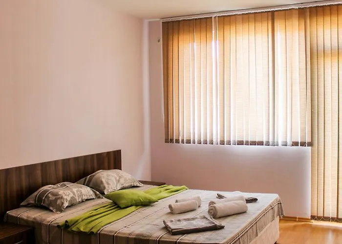 Sunny House Family Complex Nesebyr