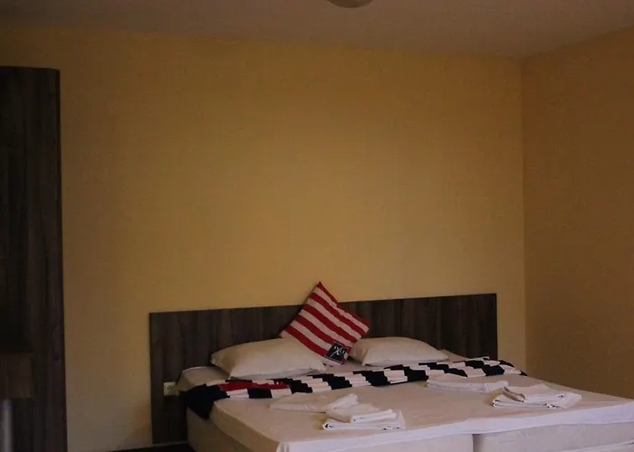 Sunny House Family Complex Nesebyr