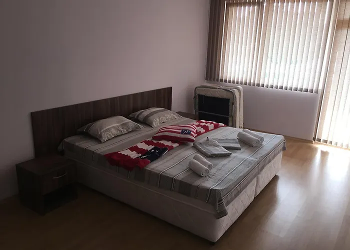 Sunny House Family Complex Nesebyr