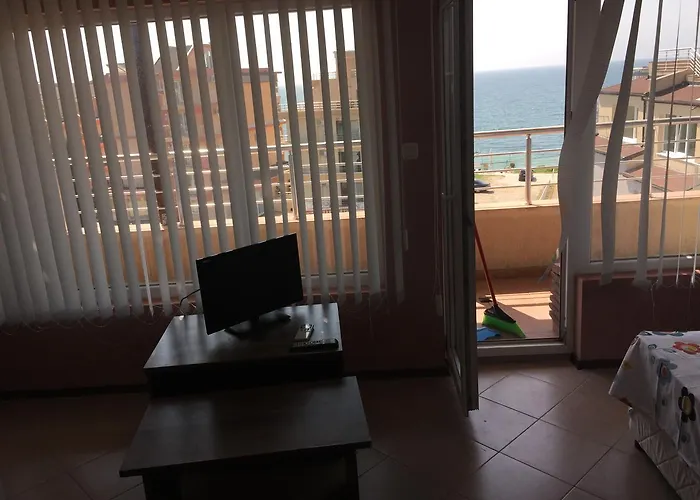 Sunny House Family Complex Nesebyr