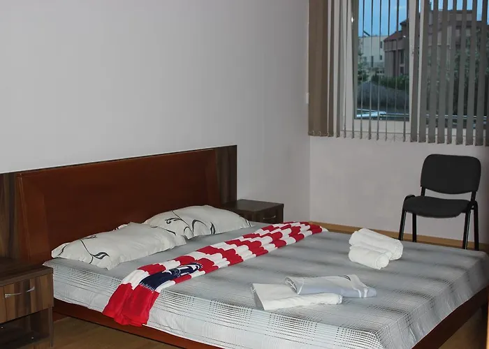 Sunny House Family Complex 3*