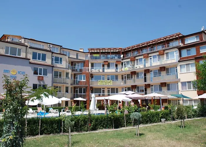 Sunny House Family Complex Aparthotel 3*